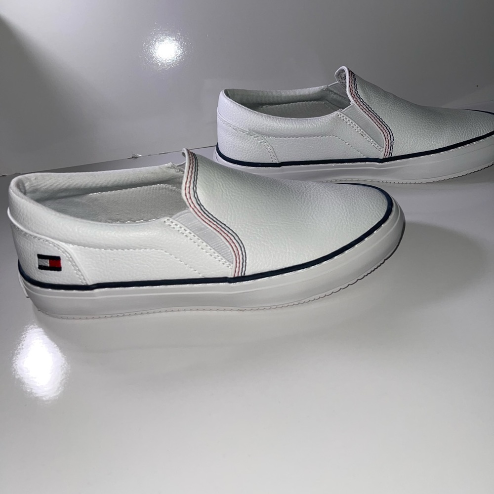 Tommy Hilfiger white slip on tennis shoe